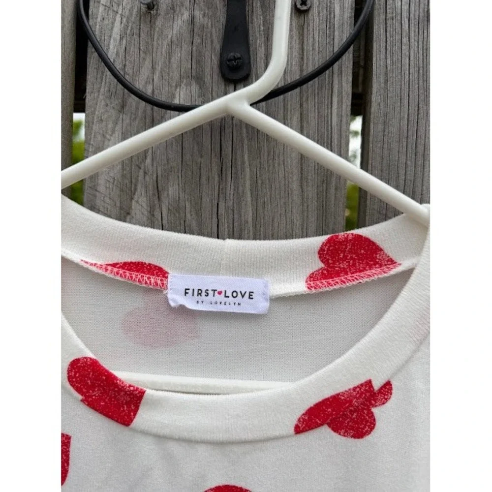 First Love by Lovelyn Womens White Red Glitter Heart Long Sleeve Top Small 11718